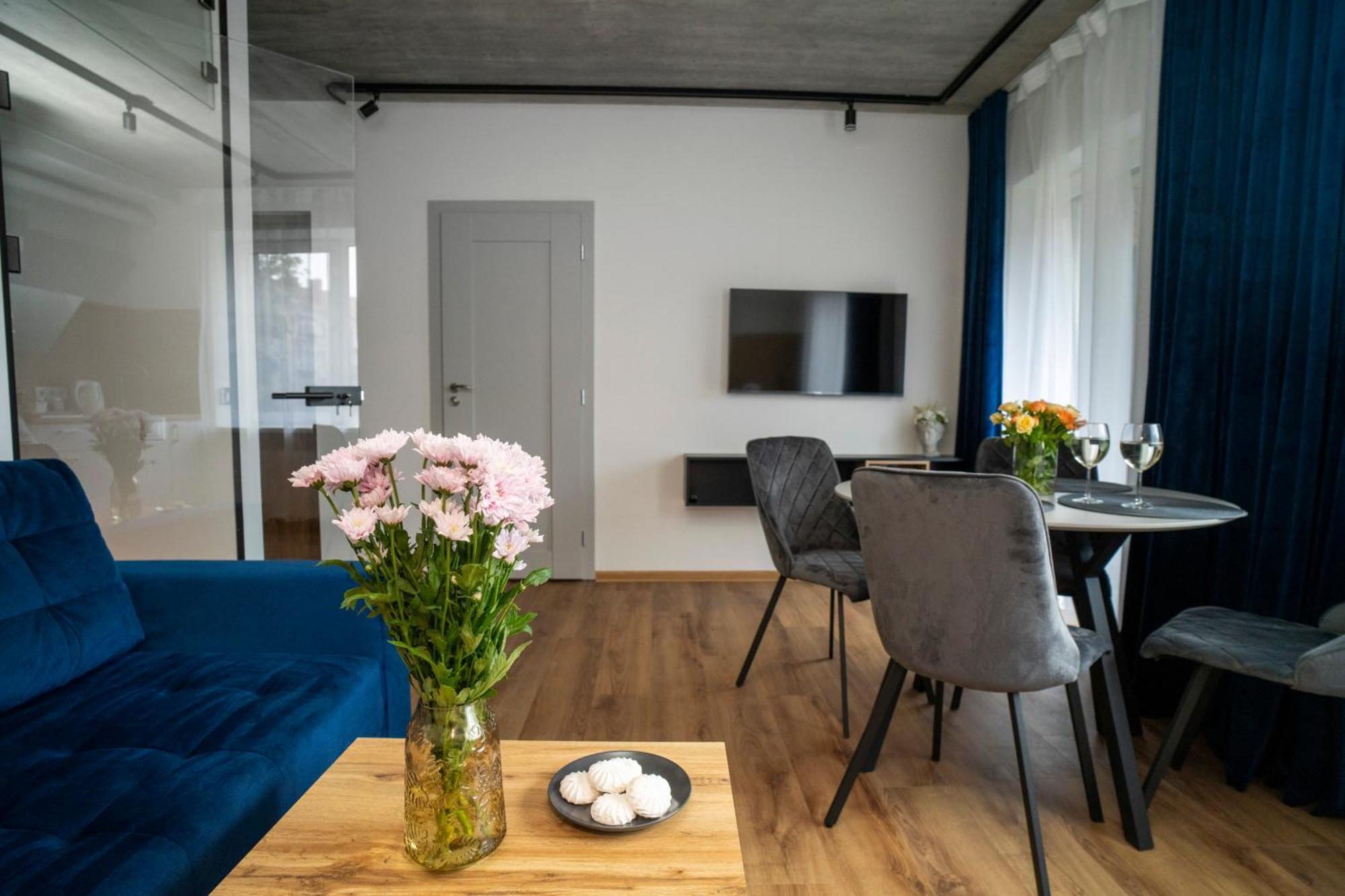 Fort63 Apartments Kaunas Szoba fotó